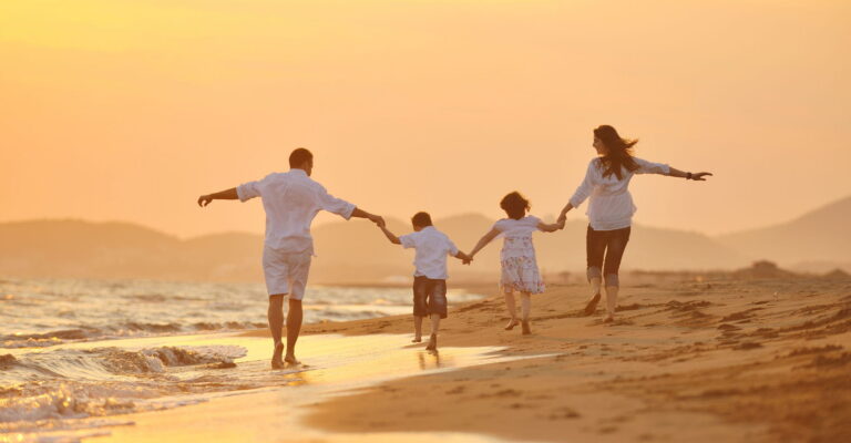 Best Pilgrimage Tours for Families: An Editorial Guide to Intergenerational Travel